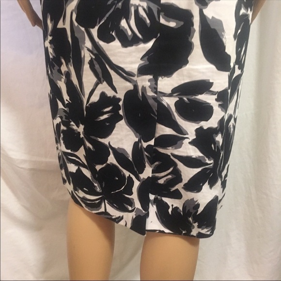 PECK&PECK STUDDED DRESS IN LIKE NEW CONDITION. - Picture 6 of 8